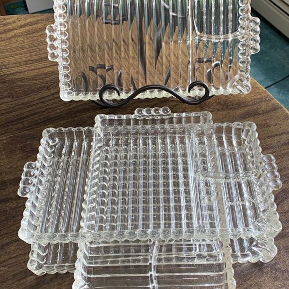 4 Vintage Luncheon or Snack Plates - Picture 1 of 2